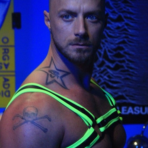 forttroff:  BEHIND THE SCENES at the FT Studio with @JessieColterXXX 
