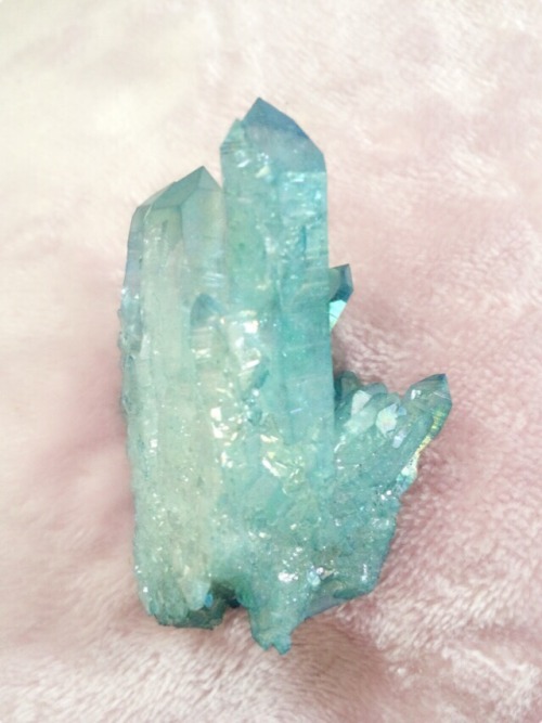 splatlingdeco: I just got this pretty aqua aura quartz in the mail today!!