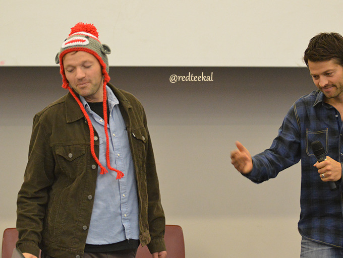 redteekal:  Misha gets welcomed on stage and out he comes in a monkey hat and sunnies.