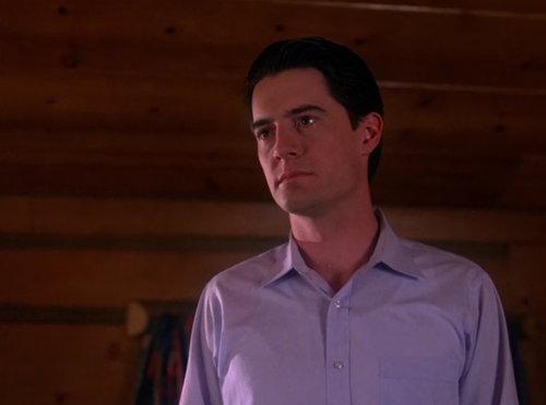 sorryish:“I can see half my life’s history in your face, and I’m not sure that I want to.”Twin Peaks