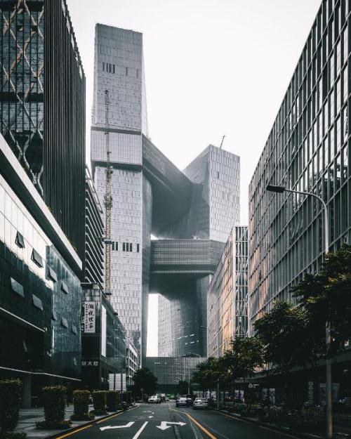 newmosbiusdesigns: Tencent HQ, Shenzhen, China Oh man, this reminds me so much of Cédric Dels