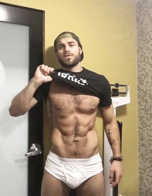 touchbriefs:Love this guy and how he looks in those briefs.