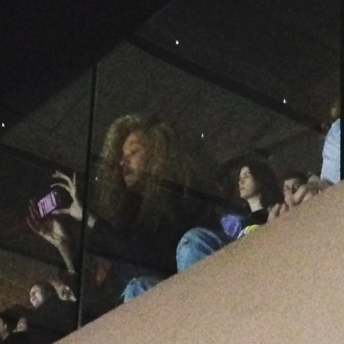 Sex yoncemyname:  Beyonce at a U2 concert. “Put pictures