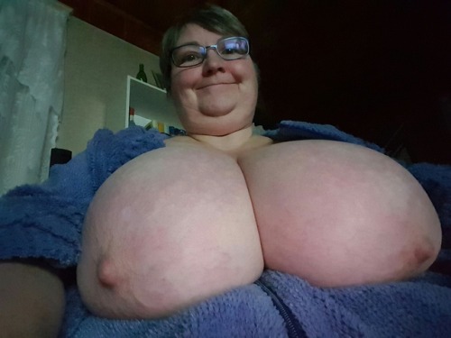 edandlisa: Just a couple pictures while I was watching television and my husband is napping.