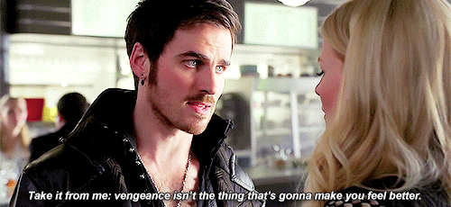 once-upon-a-captain-swan:Killian using his past to make sure Emma stays in her right path (◕‿◕✿)