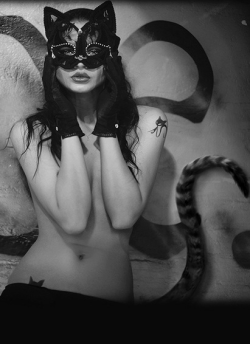 Gifs | Erotica | Masks