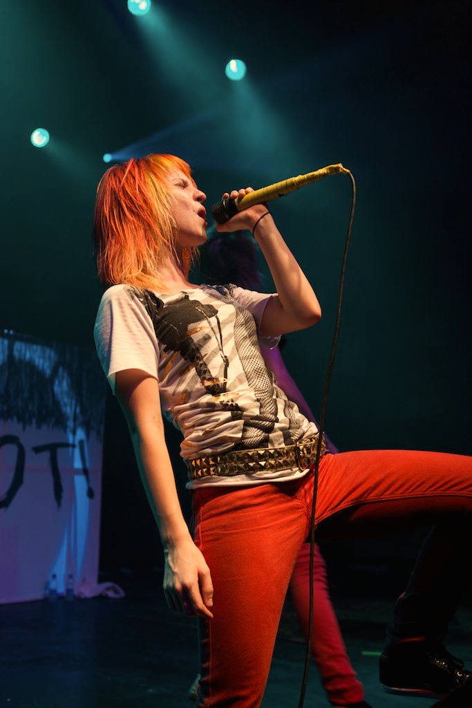 saremo-invincibili:Hayley Williams: Onstage 2005-2014