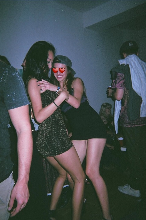 tequilaonmyversace:  do u even party
