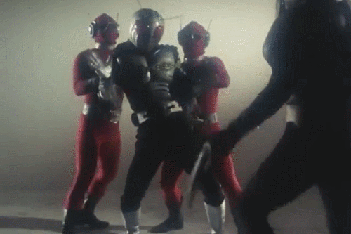 よりぬき切迫するヒーローたち ヒーローやられ 仮面ライダースーパー１が左脚を潰される