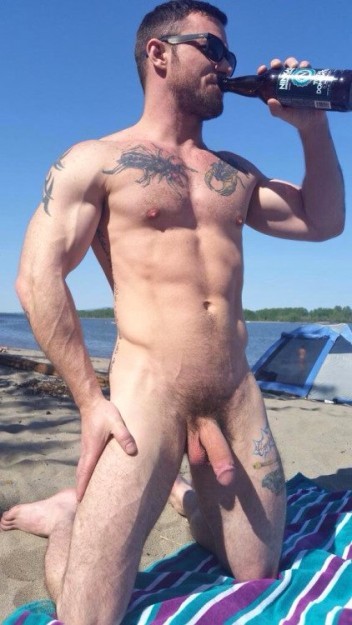 ●●● GRATUITOUS PUBLIC NUDITY ♂