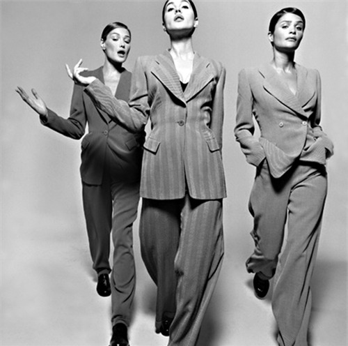 jinxproof:Carla Bruni, Monica Bellucci, Helena ChristensenVogue Italia (July 1995)ph. Michel Comte