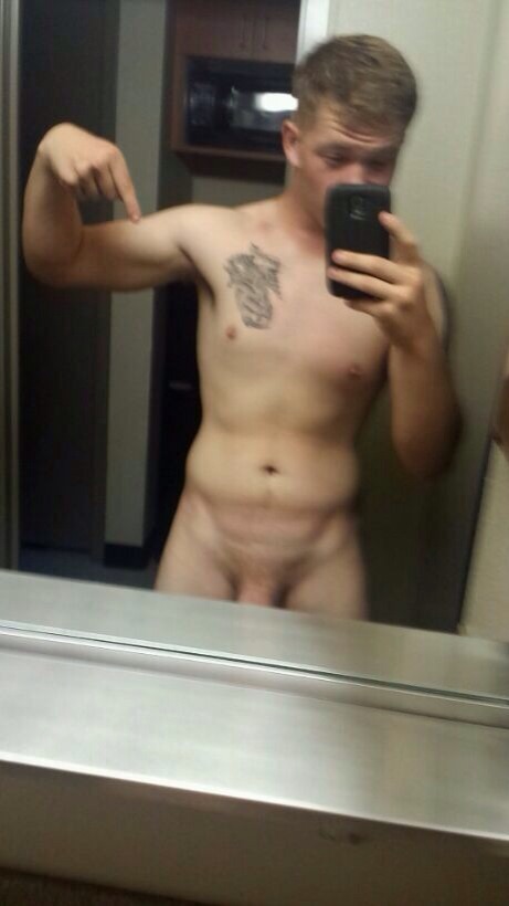 militaryboysunleashed:  19 year old marine 