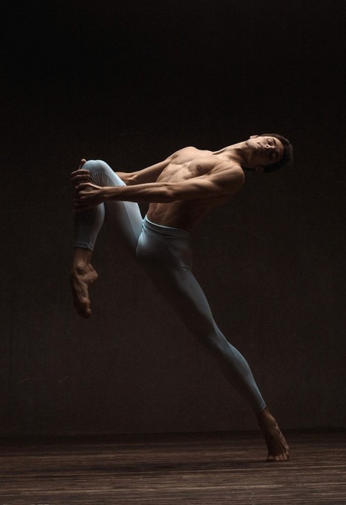 olivier37:Jacopo Tissi - Bolshoi Ballet - photo Alexander Yakovlev