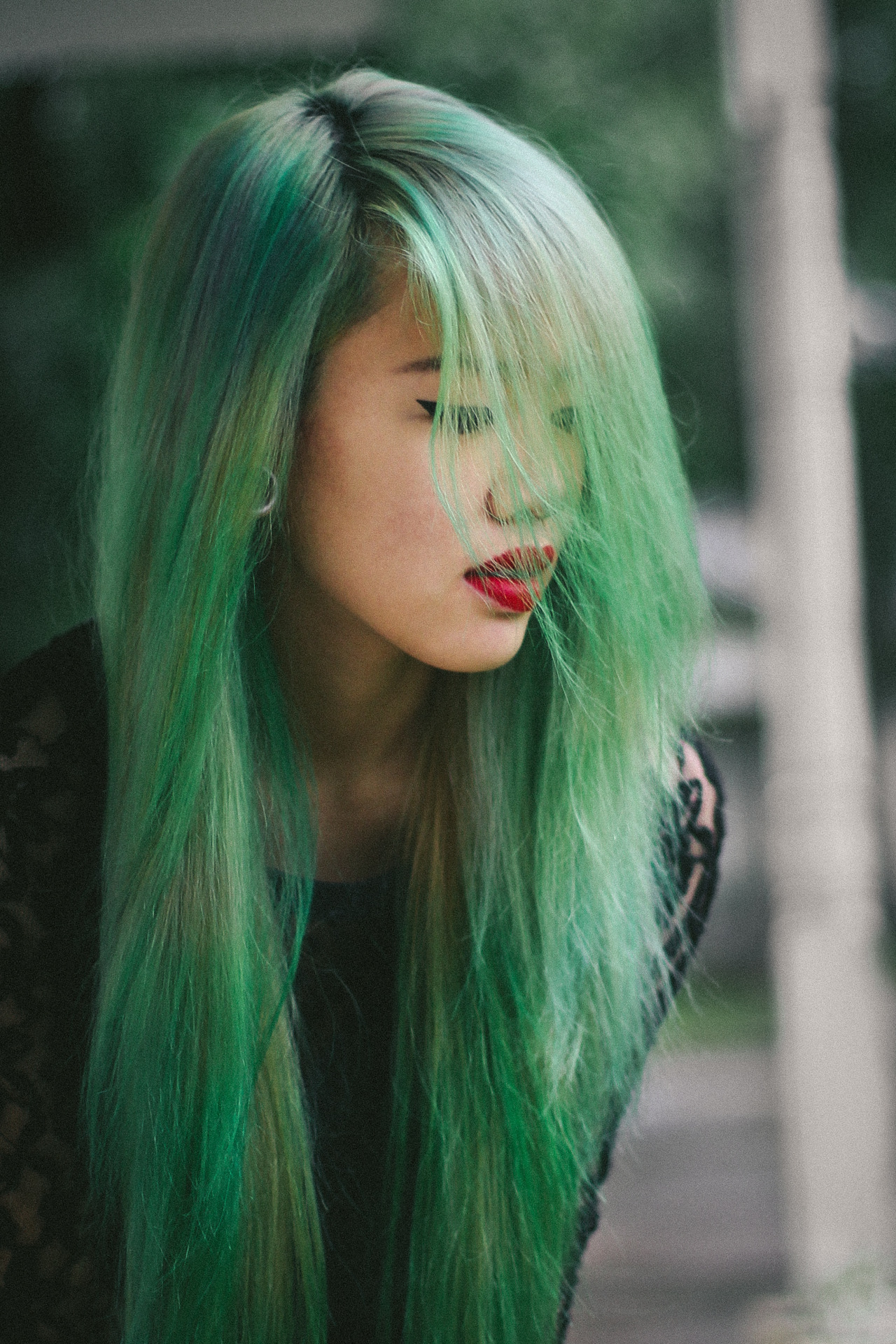  cannibalised - Renouncing photography to be a hair model instead. 