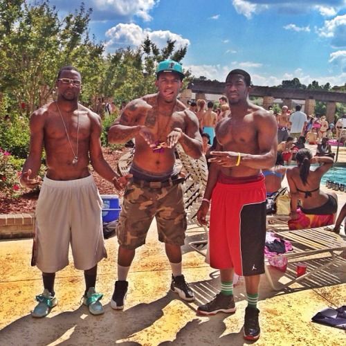 hoodsworld:  Hanging with Rashard Smith 
