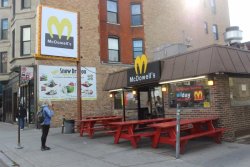 hall70:  lennybaby2:  alwaysbewoke:    This Chicago Restaurant Staple Transformed Into McDowell’s From ‘Coming To America’ For Halloween THIS IS FUCKING AMAZING  Reblogging again because this is so dope.  totally cool 