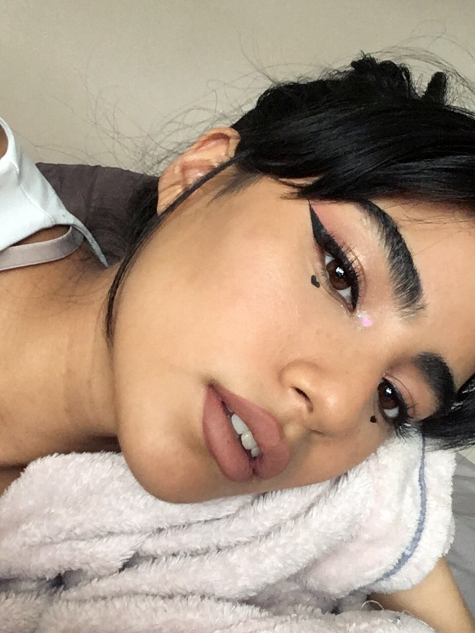 painfullybliss:  kykes:  xx  follow for more bliss 👑✨