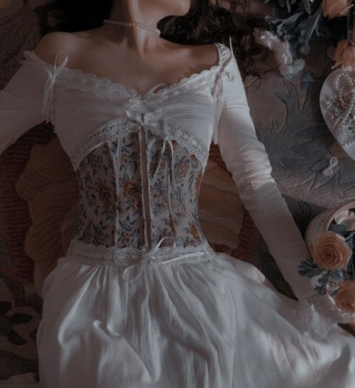 ISABELLA 'BELLA' SWAN, BRIDGERTON AU