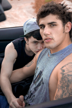 cutrobin:  singlemarlborodad:  jockorgy:  Only the hottest jocks  Paying your brother back for him giving you a ride.      cutrobin   