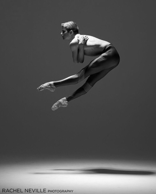 pas-de-duhhh:  Doug Baum dancer with Complexions Contemporary Ballet photographed by Rachel Neville