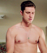 hotfamous-men:  Aaron Tveit