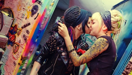 FlyingToTheLesbianRainbow