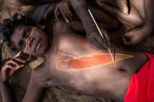 thesoulfunkybrother: -Aboriginal Australians . Ph. Amy Toensing. The only kind of Australians there 