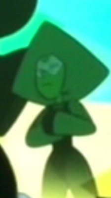 modern-gem:  arsenolite:  perIDOT CANT EVEN CROSS HEr aRMS RIGHT SOMEONE HELP THIS DUMB BABY FUNCTION JFC  yet she does it anyway