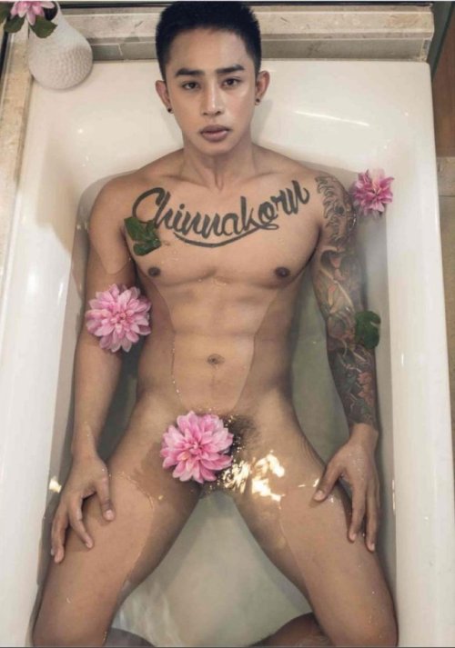 onlyasianhunks:  Chinnakorn Saeokaew