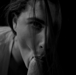 dylyu:  👁️💘