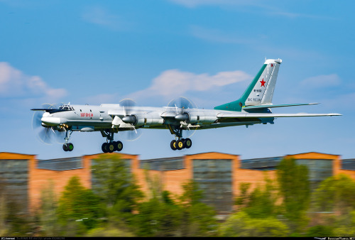 russian-air-force:  TU95MS