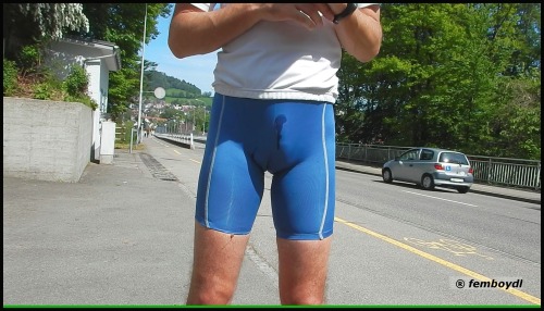 femboydl:  pee break in shiny spandex shorts porn pictures