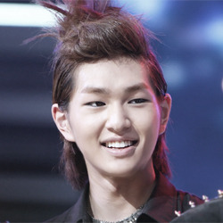 jinki-bunny:My Prince Jinki (21/∞): His healing smiles