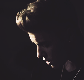 halsez-blog:  You’re all that matters to me, worried about nobody else.       