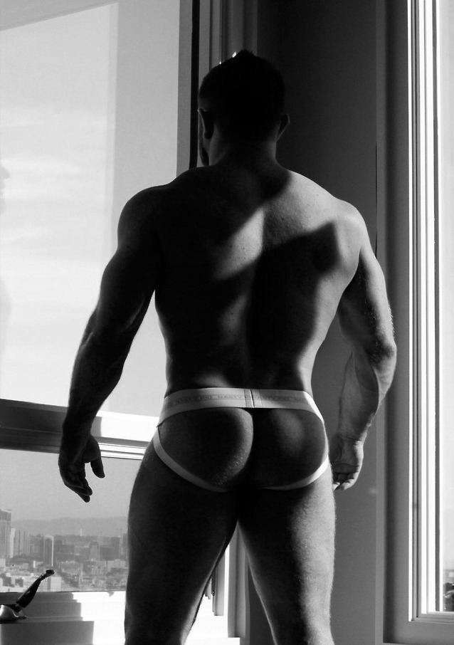 daddysdirtyboy:  PHWOAR!