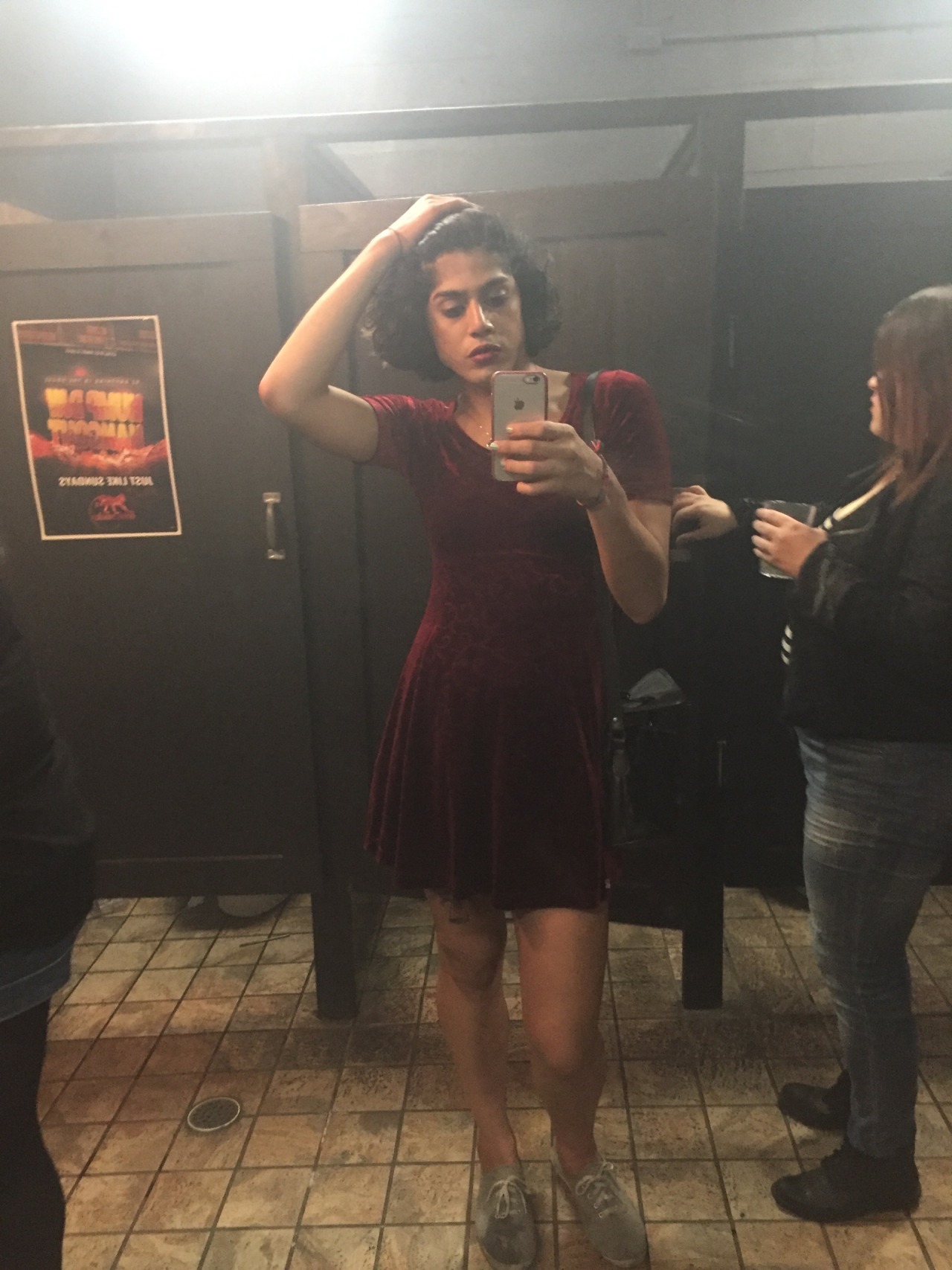 altersociety:  hottest girl at the club looks  This looks like a velvet AA dress?