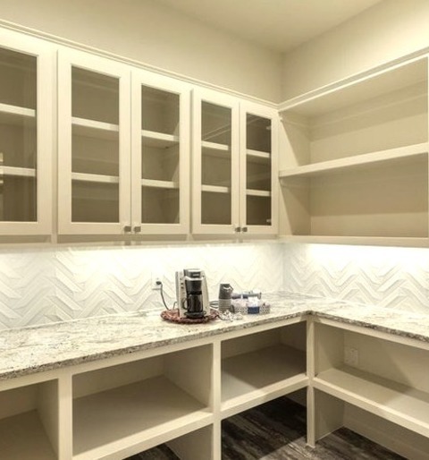 Dallas Kitchen Kitchen Pantry - Large Transitional L-shaped Ceramic Tile And Brown Floor Kitchen Pantry