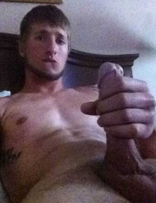 straightdudesnudes:  God I love a white boy who makes sexting easy. Riley immediately began to show off the goods. And trust me you’re going to want to see his cum shot video. Let me know how badly you wanna see by your replies!