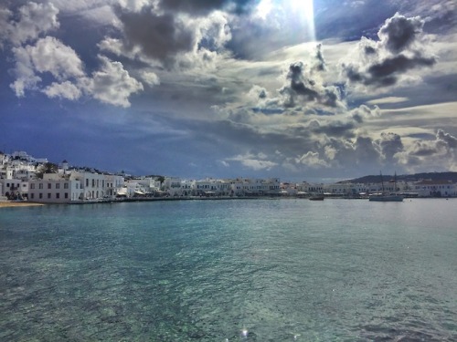 Mykonos Town - Greece (by annajewels)www.instagram.com/annajewels/