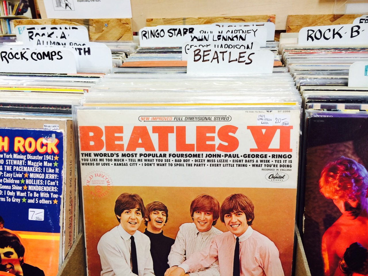 simplysinova:  Vinyl Collection Goals for 2014 This April will mark ONE YEAR of