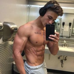 tripltap:  Gymspiration with Colton Wergin