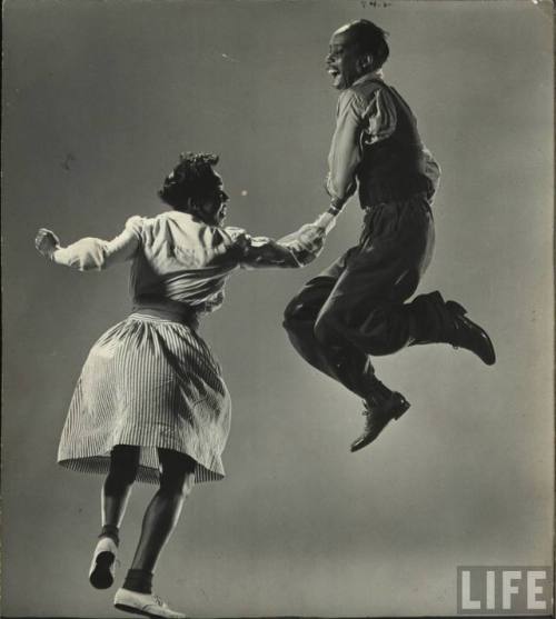 Willa Mae Ricker and Leon James(Gjon Mili. 1943)