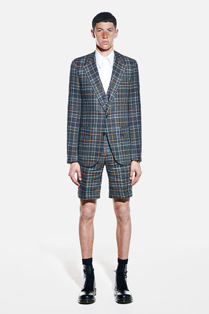 thanksyoujesus:  wetheurban:  MENSWEAR: A. Suavage Spring/Summer 2014 British Label A. Sauvage owned by British/Ghanaian creative Adrian Sauvage recently released images of it’s SS14 lookbook featuring fine tailoring the label has become known for.