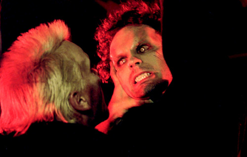 vixensandmonsters:  The Lost Boys (1987) dir. Joel Schumacher 