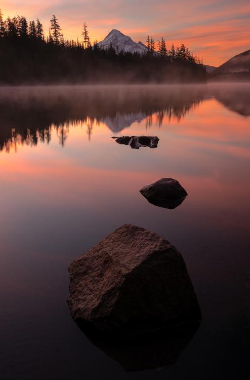 Amazinglybeautifulphotography:  Peace On The Winter Lake - A Misty Morning At Lost