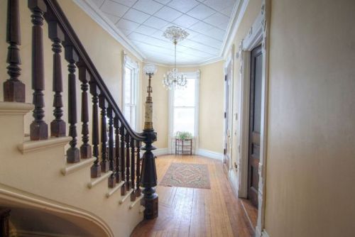 househunting:$479,000/5 BR/4350 sq ftNew Haven, CT