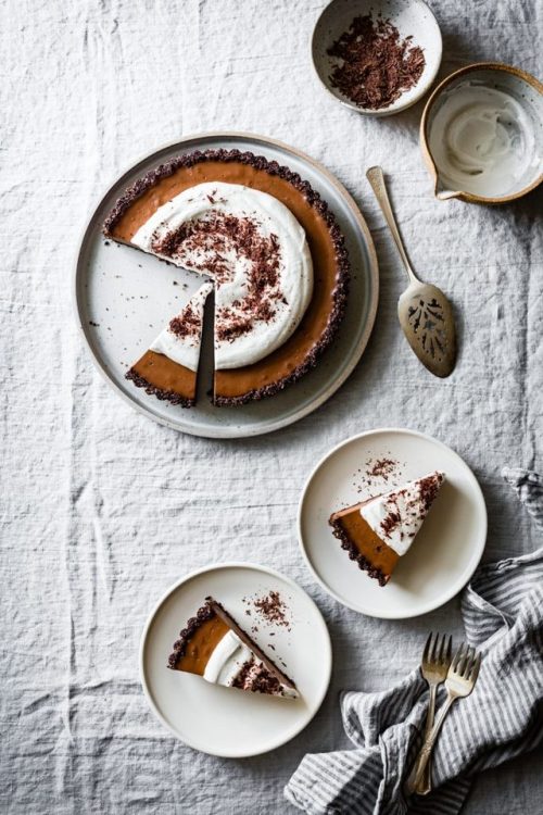 hoardingrecipes:  No-Bake Chocolate Cream Tart