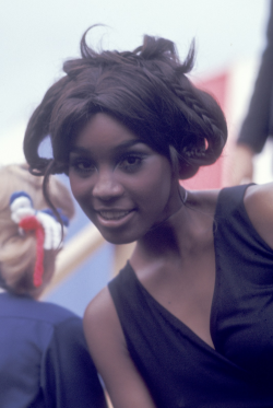 flyandfamousblackgirls:  Teresa Graves attends