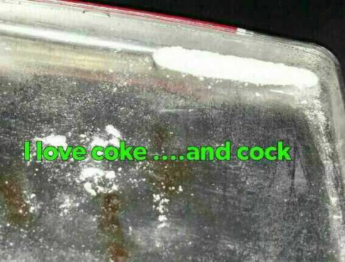 whoreintocrossdresser:I’m Michelle bottom CD crack whore grand rapids Michigan I LOVE crack BB