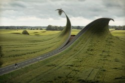 anythingphotography:  Mind-Bending Photo-Manipulations